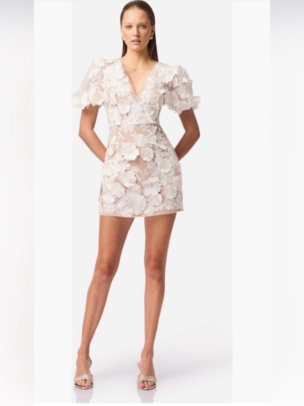 Elliatt Zayla Floral Appliqué Cocktail Mini Dress – NWT